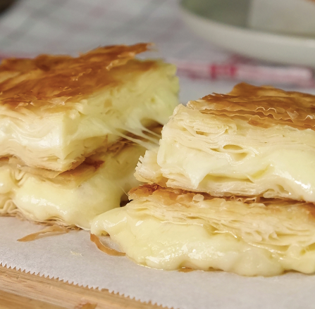 Peynirli Adana Böreği